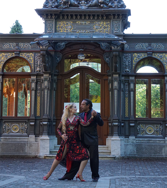 Tango Rojo